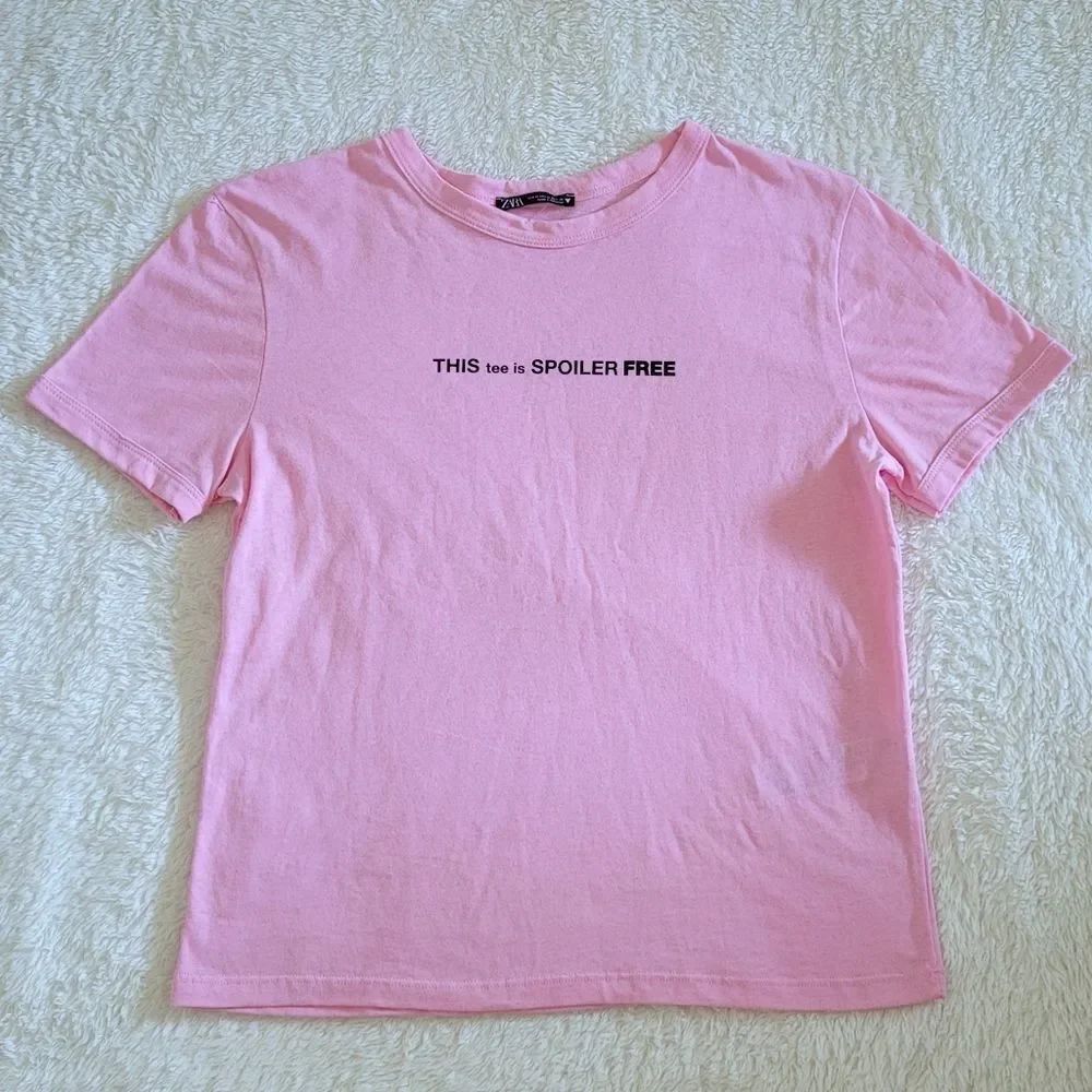 ZARA "This Tee is Spoiler Free" Tee👕 - NWOT